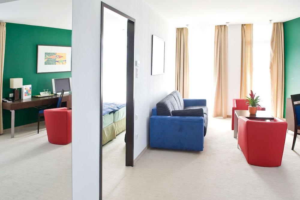 Park Inn By Radisson Sarvar Resort & Spa Екстериор снимка