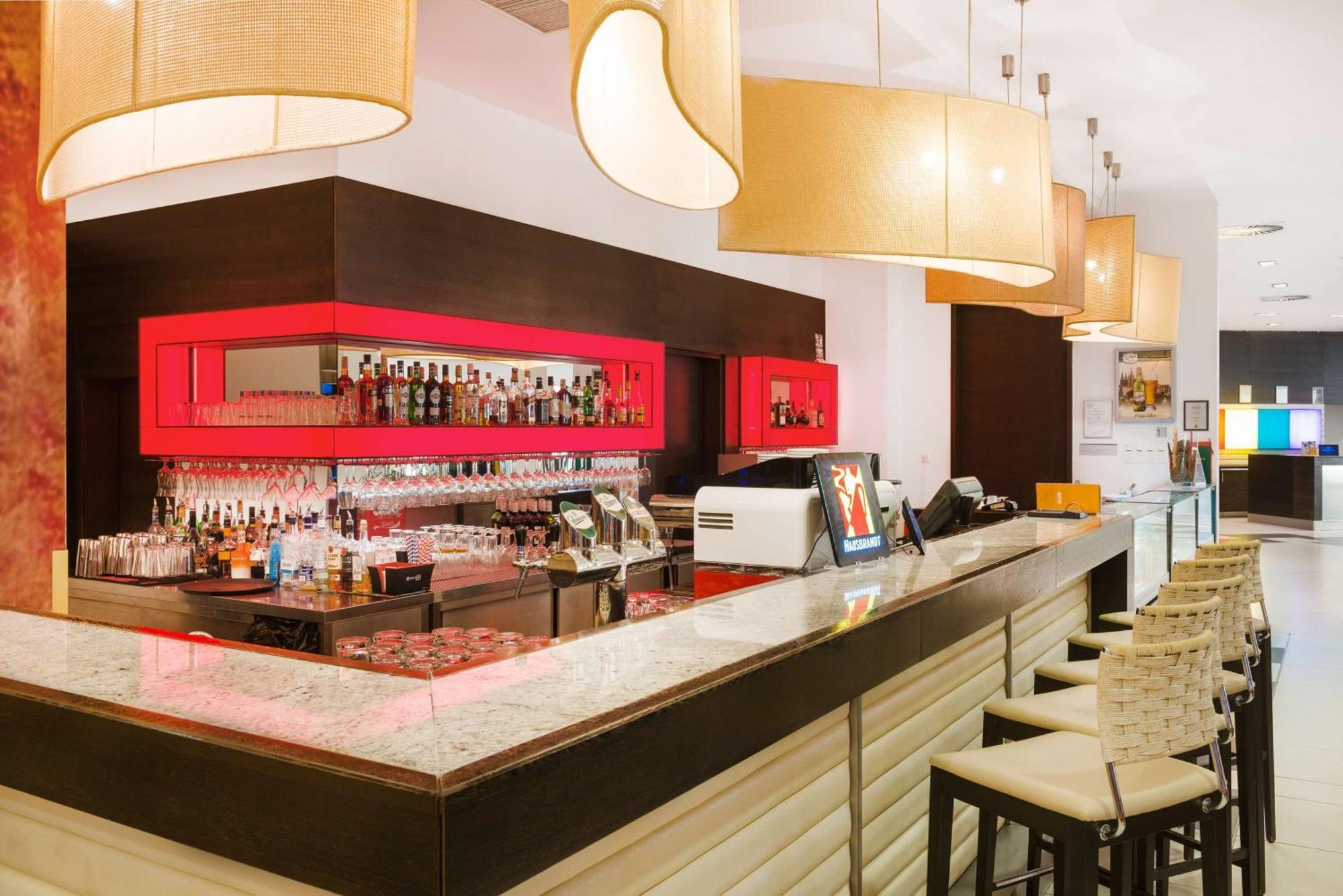 Park Inn By Radisson Sarvar Resort & Spa Екстериор снимка