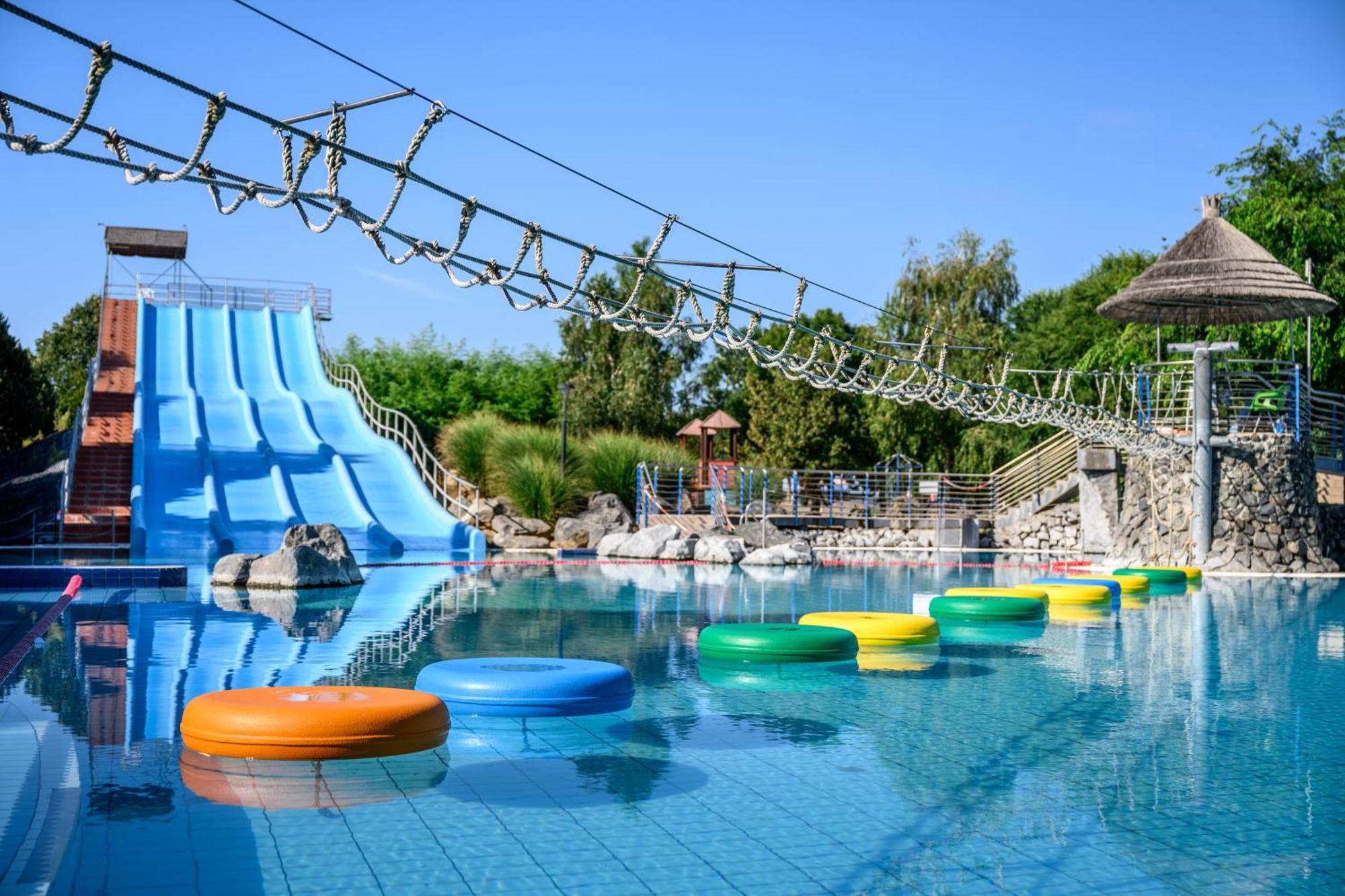Park Inn By Radisson Sarvar Resort & Spa Екстериор снимка