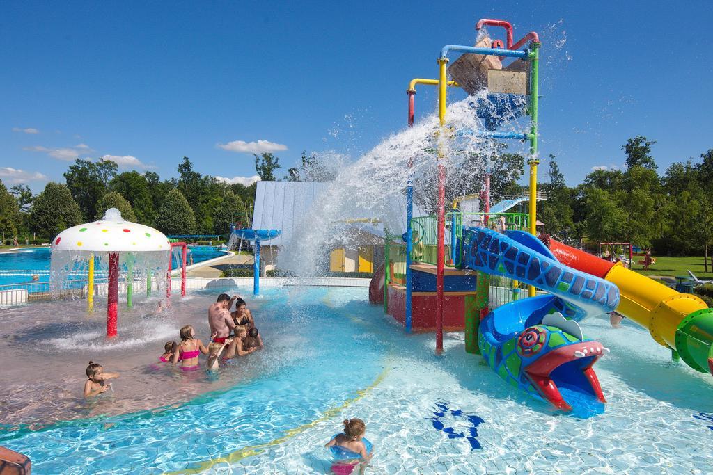 Park Inn By Radisson Sarvar Resort & Spa Екстериор снимка